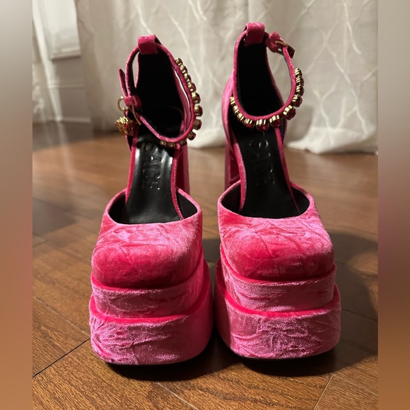 NEW Versace Aevita Heels Crushed Velvet Hot Pink - Picture 2 of 7